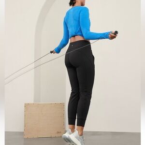 Athleta Rainier Jogger Fleece Warm Athleisure Jogger Pant medium Tall black